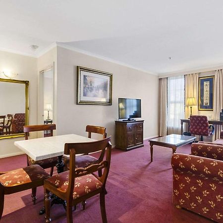 Forest Hill Canterbury International Hotel מראה חיצוני תמונה