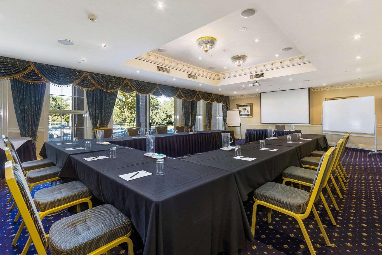 Forest Hill Canterbury International Hotel מראה חיצוני תמונה