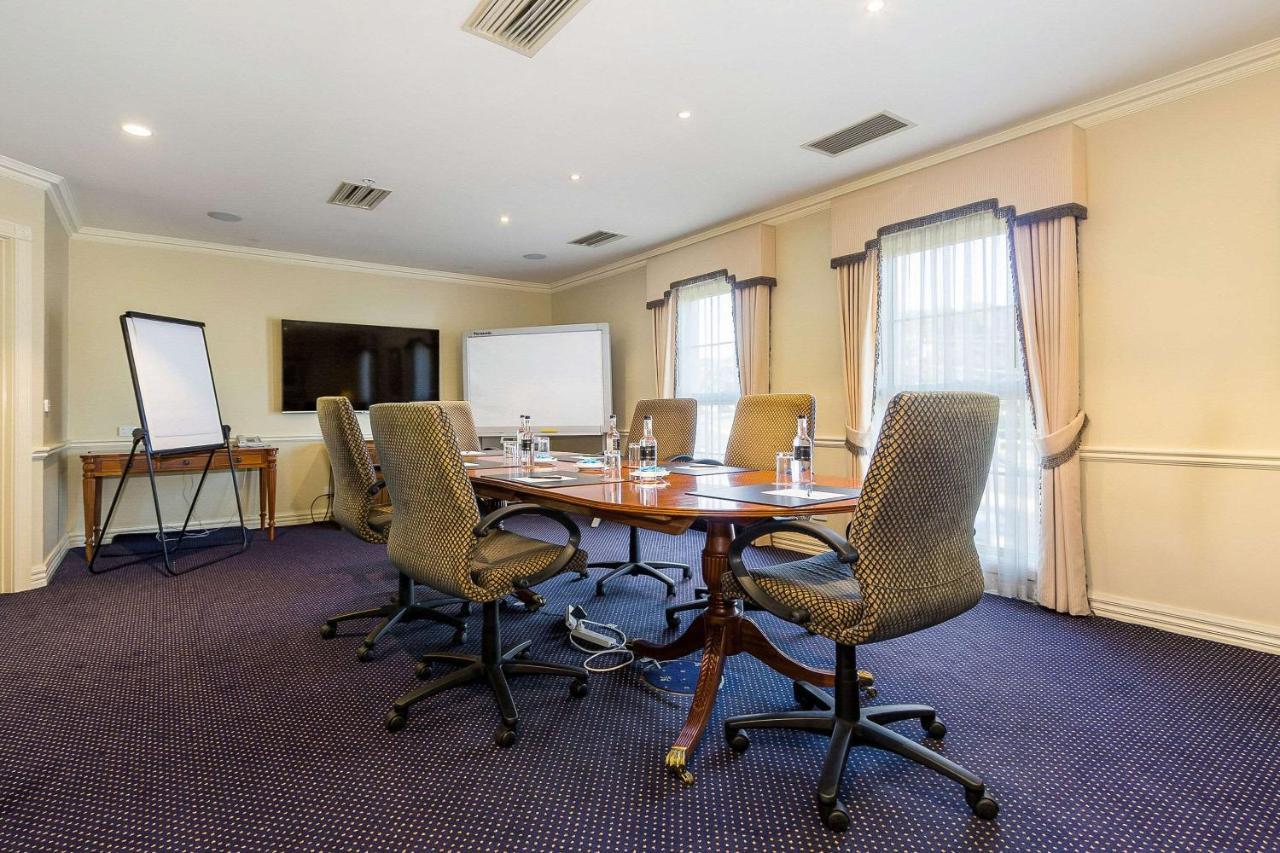 Forest Hill Canterbury International Hotel מראה חיצוני תמונה