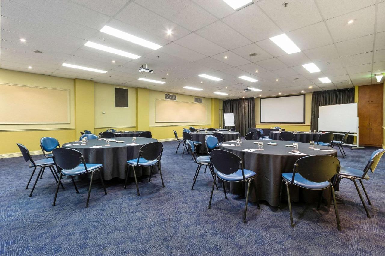 Forest Hill Canterbury International Hotel מראה חיצוני תמונה