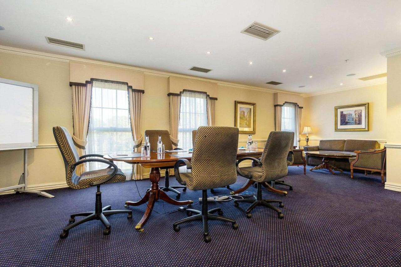 Forest Hill Canterbury International Hotel מראה חיצוני תמונה