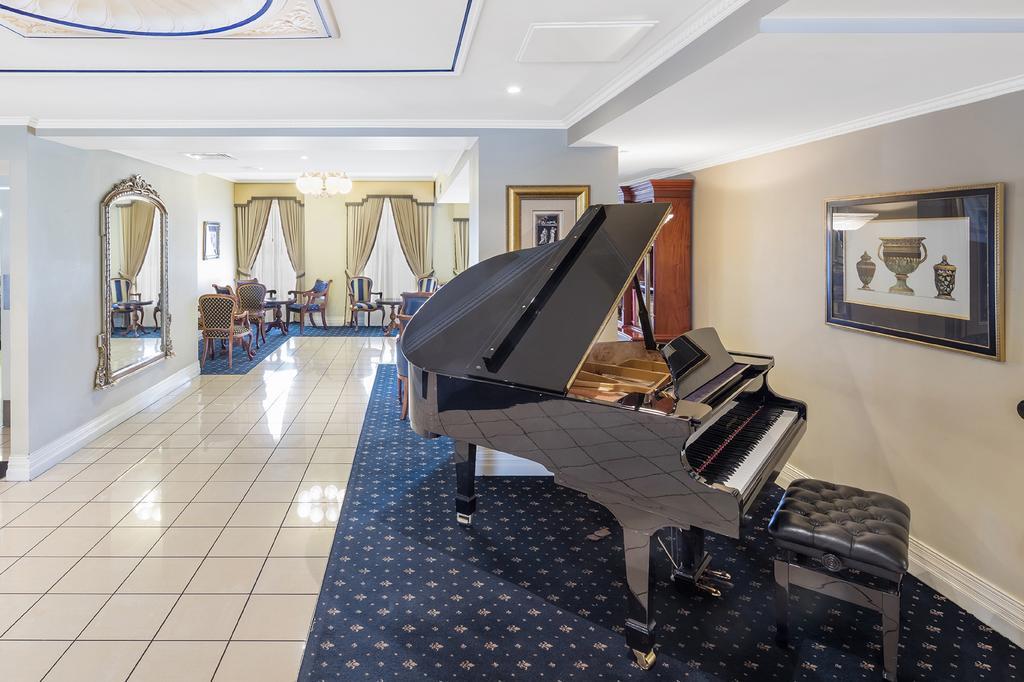 Forest Hill Canterbury International Hotel מראה חיצוני תמונה