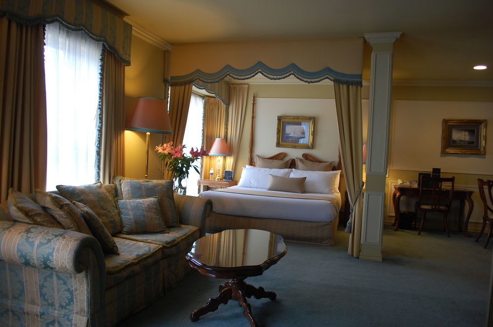Forest Hill Canterbury International Hotel מראה חיצוני תמונה