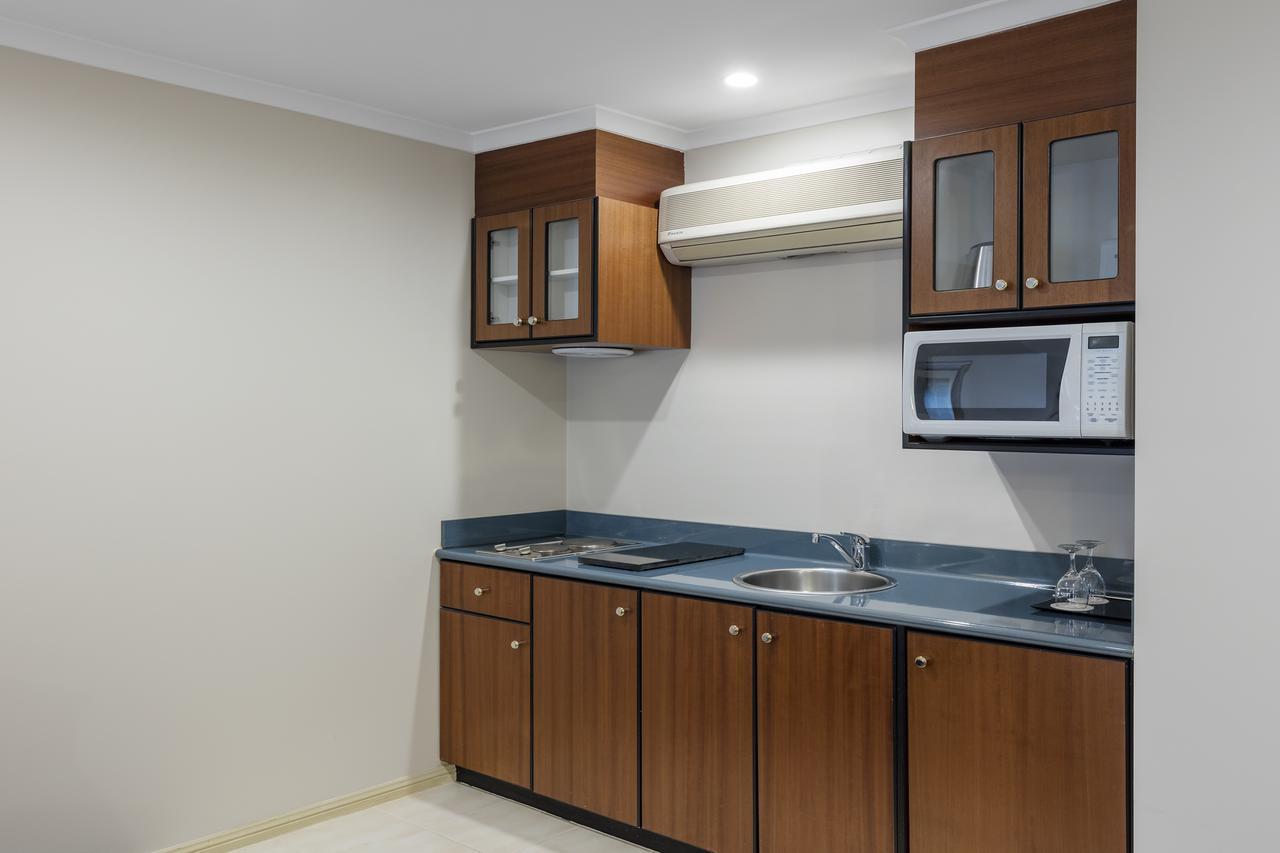 Forest Hill Canterbury International Hotel מראה חיצוני תמונה