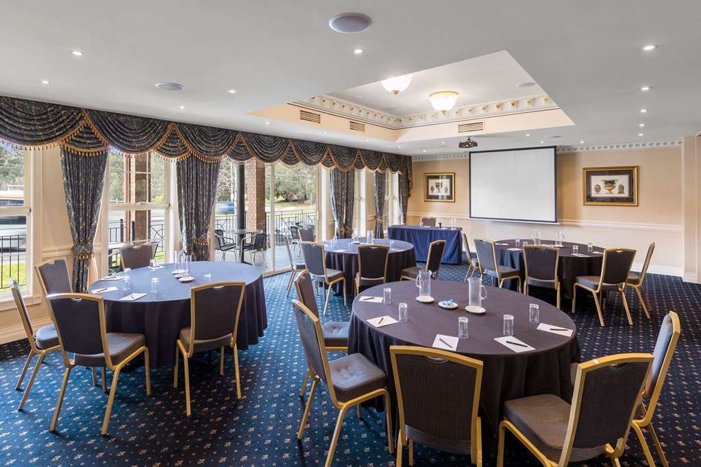 Forest Hill Canterbury International Hotel מסעדה תמונה